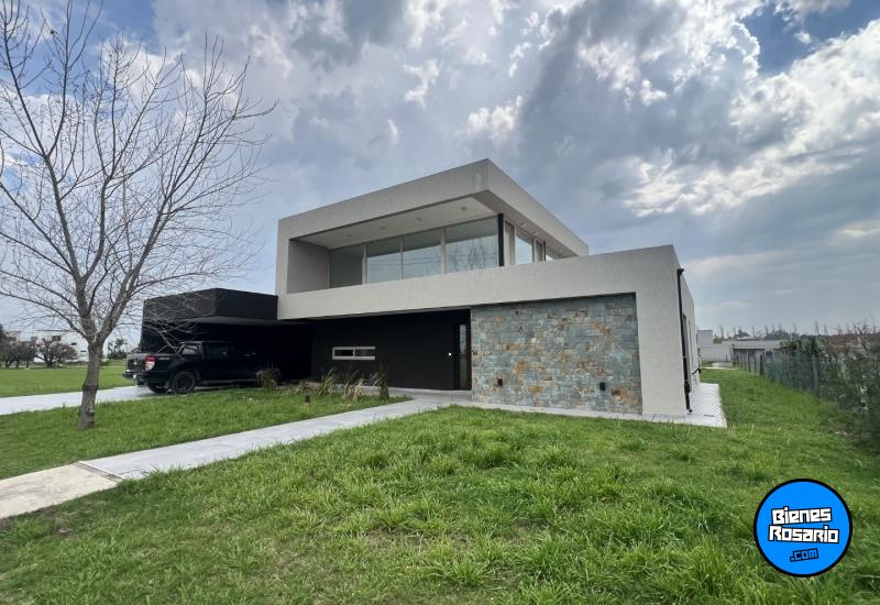 Casas - Funes - Venta