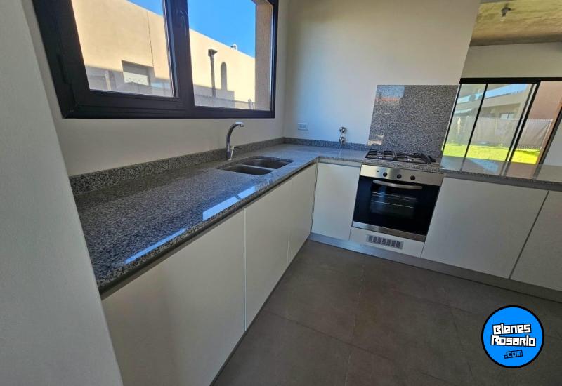 Casas - Funes - Venta