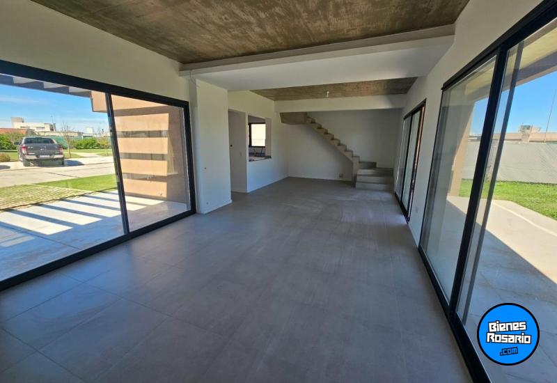 Casas - Funes - Venta