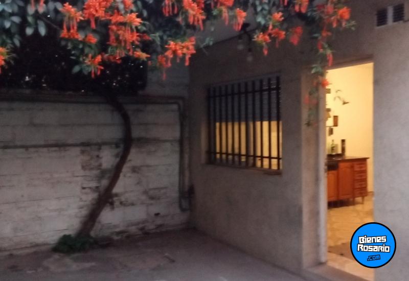 Casas - Rosario -  Alquiler