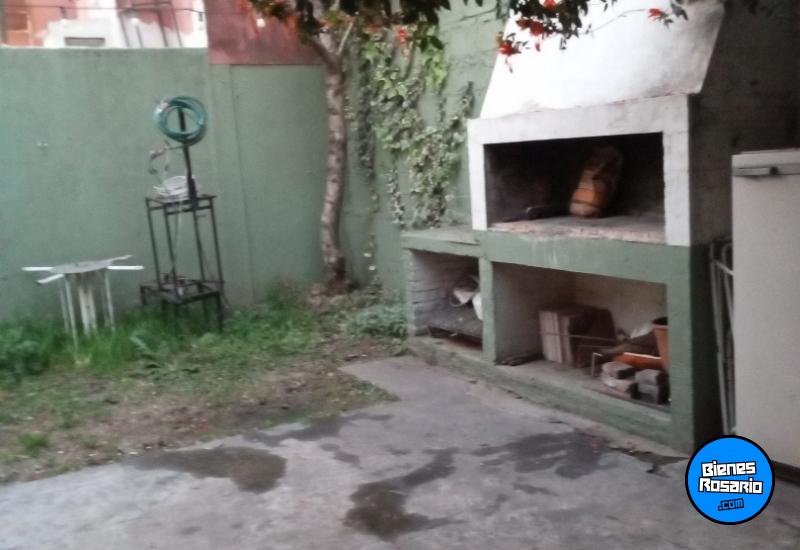 Casas - Rosario -  Alquiler