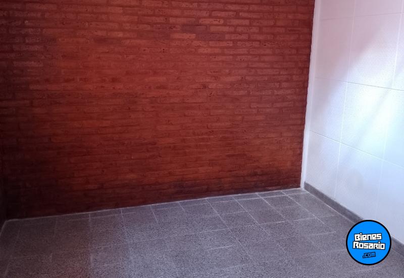Departamentos de pasillo - Capitan Bermudez - Venta