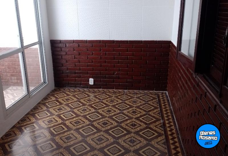 Departamentos de pasillo - Capitan Bermudez - Venta