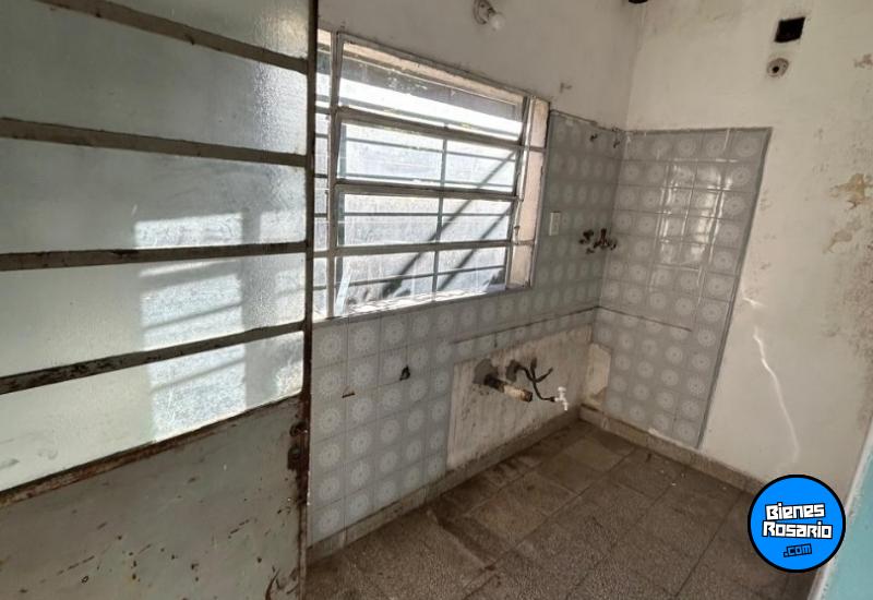 Galpones / Dep贸sitos - Rosario -  Alquiler