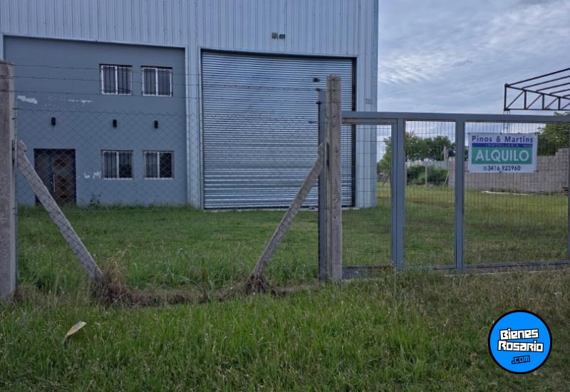 Galpones / Dep贸sitos - Roldan - Alquiler