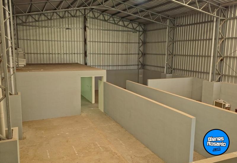 Galpones / Dep贸sitos - Roldan - Alquiler