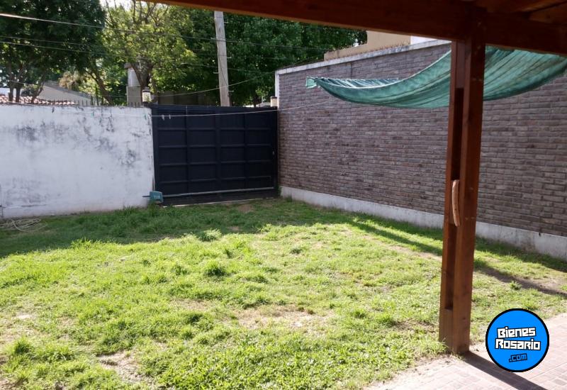 Casas - Rosario -  Alquiler