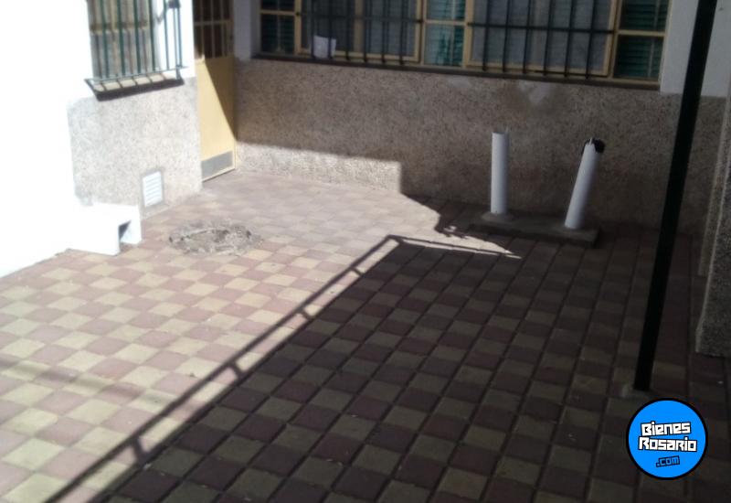 Casas - Rosario -  Alquiler