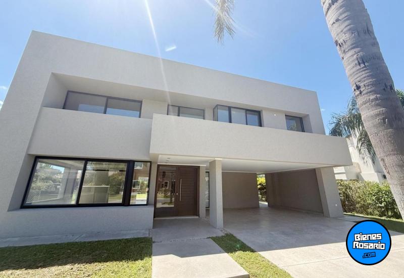 Casas - Funes - Venta