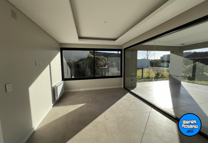 Casas - Funes - Venta