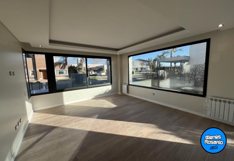 Casas - Funes - Venta