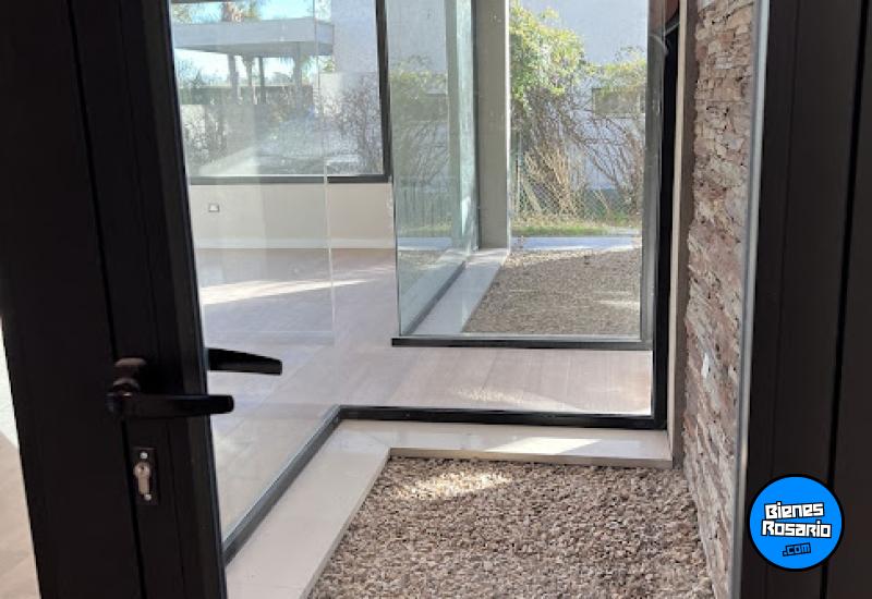 Casas - Funes - Venta