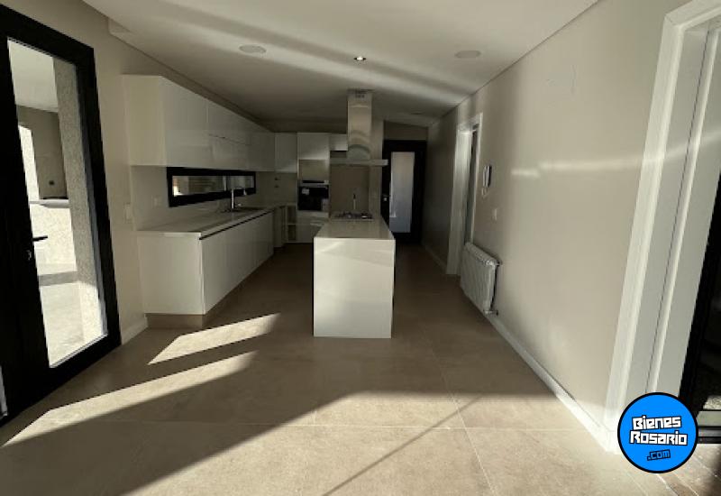 Casas - Funes - Venta