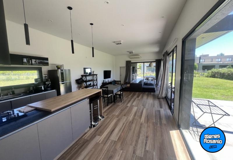 Casas - Roldan -  Alquiler