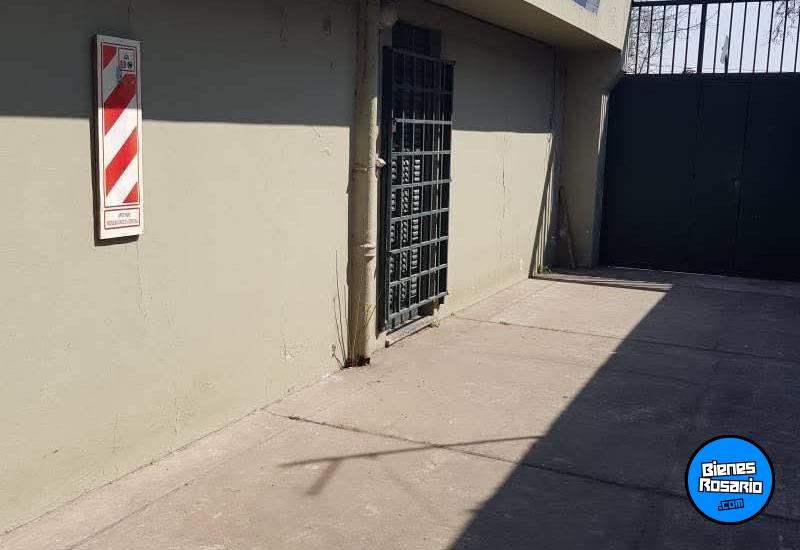 Galpones / Depósitos - Rosario - Venta