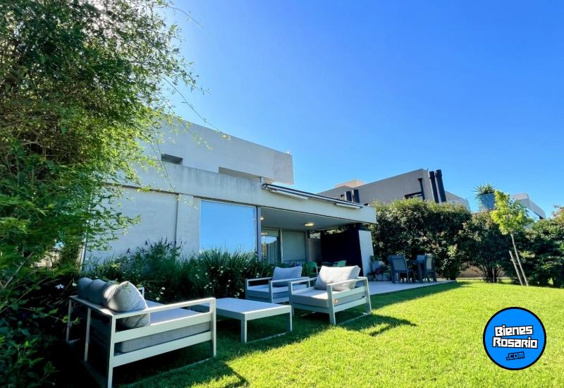 Casas - Funes -  Alquiler