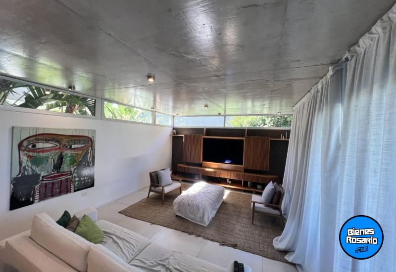 Casas - Funes -  Alquiler