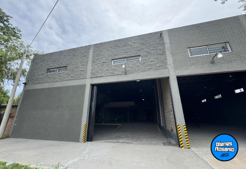 Galpones / Depósitos - Roldan - Venta