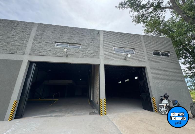 Galpones / Depósitos - Roldan - Venta