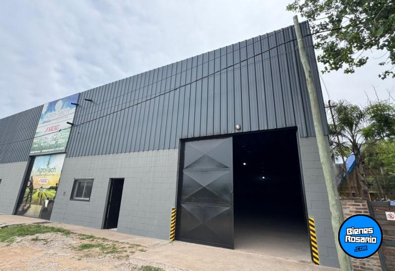 Galpones / Depósitos - Roldan - Venta