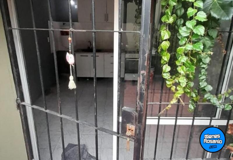 Departamentos de pasillo - Rosario - Venta