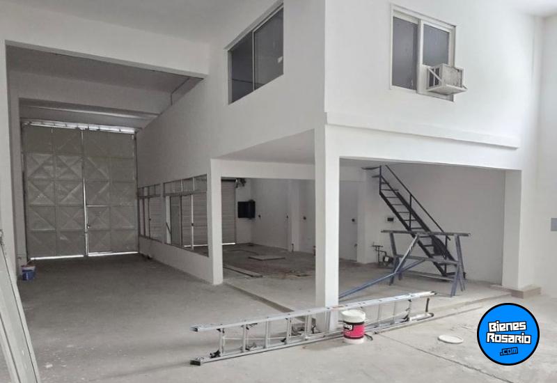 Galpones / Dep贸sitos - Rosario - Venta