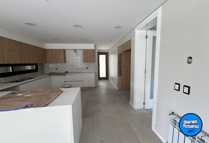 Casas - Funes - Venta