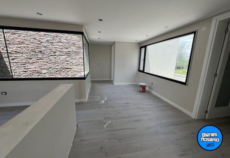 Casas - Funes - Venta