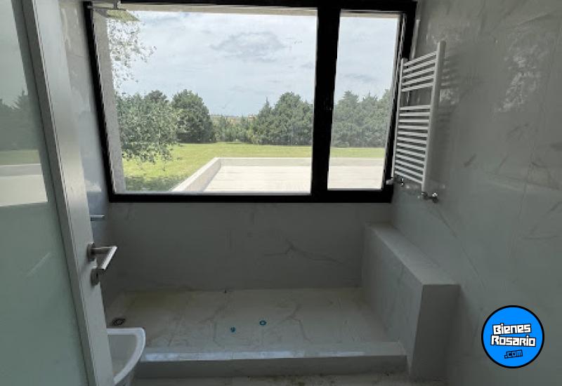 Casas - Funes - Venta