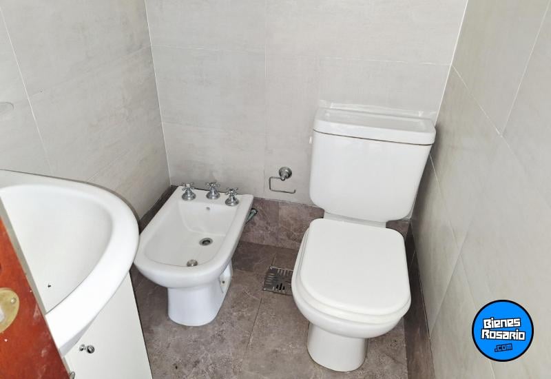 Casas - Rosario -  Alquiler