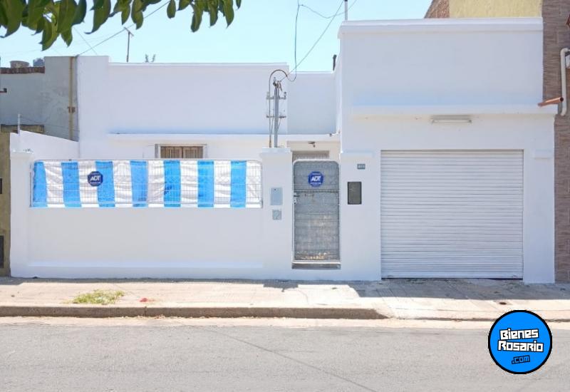 Casas - Alvear -  Alquiler