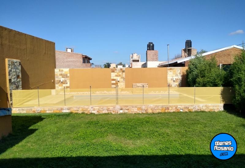 Casas - Rosario -  Alquiler