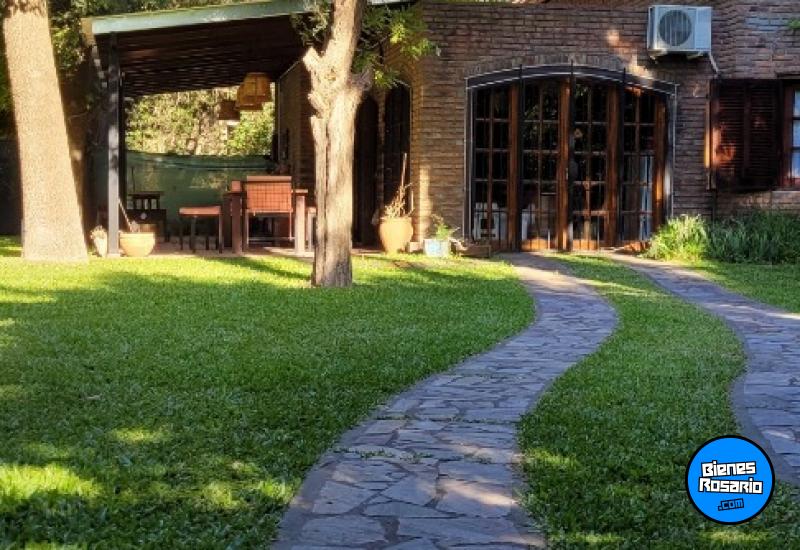 Casas - Funes - Venta