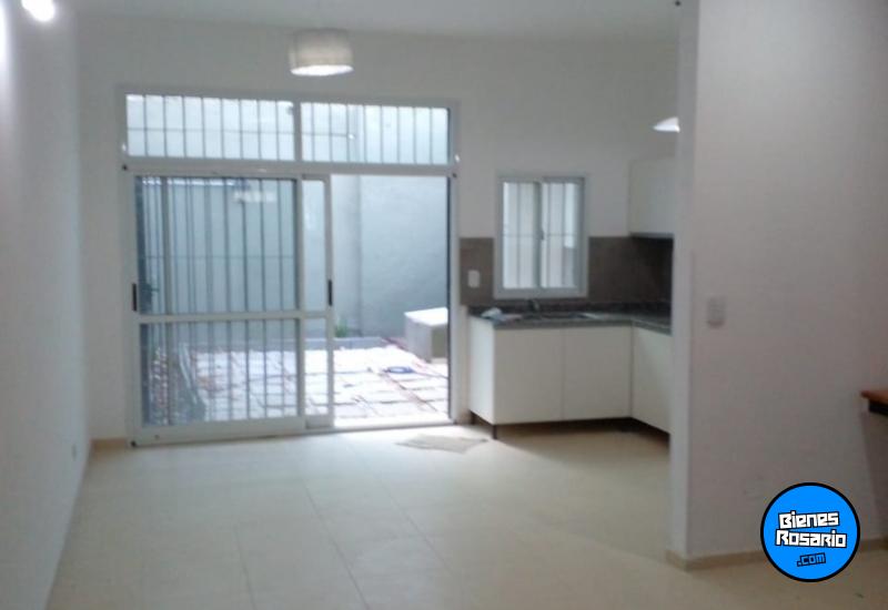 Casas - Rosario -  Alquiler