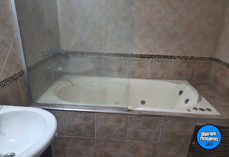 Casas - Rosario -  Alquiler