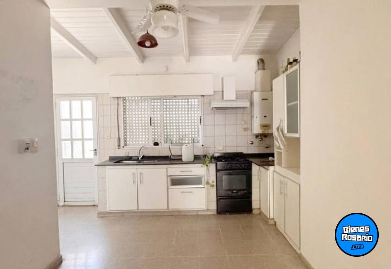 Casas - Rosario -  Alquiler