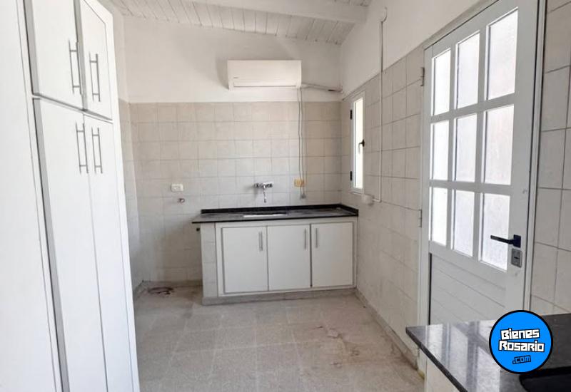 Casas - Rosario -  Alquiler
