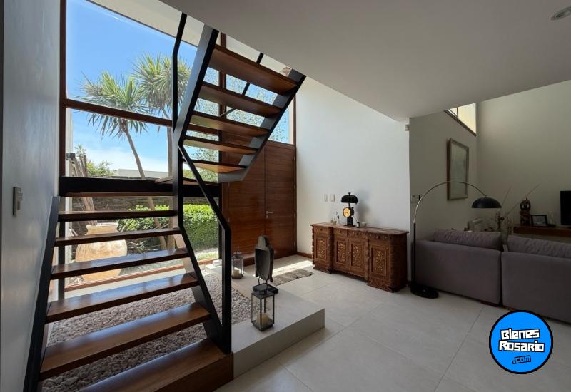 Casas - Funes - Venta