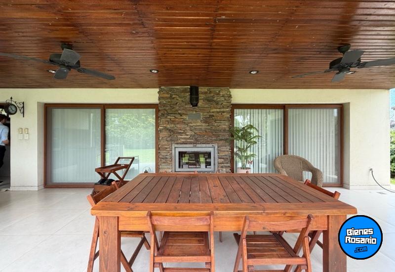 Casas - Funes - Venta