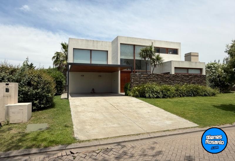 Casas - Funes - Venta