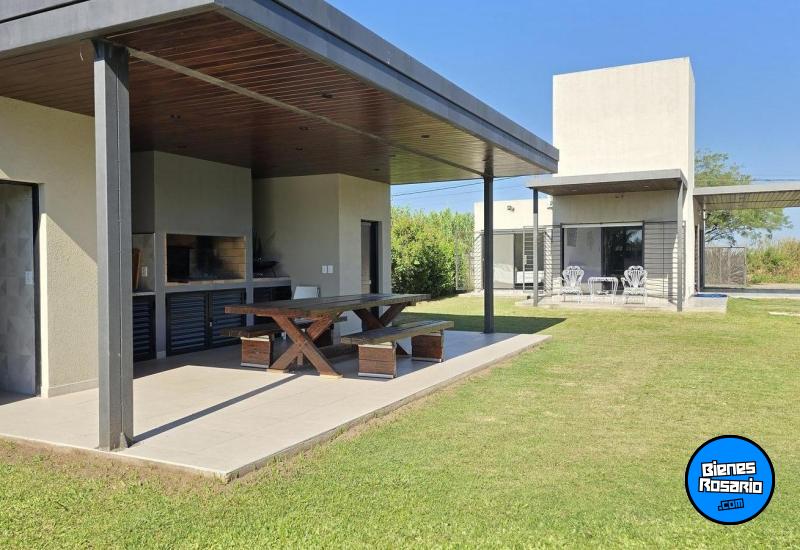 Casas - Roldan - Venta