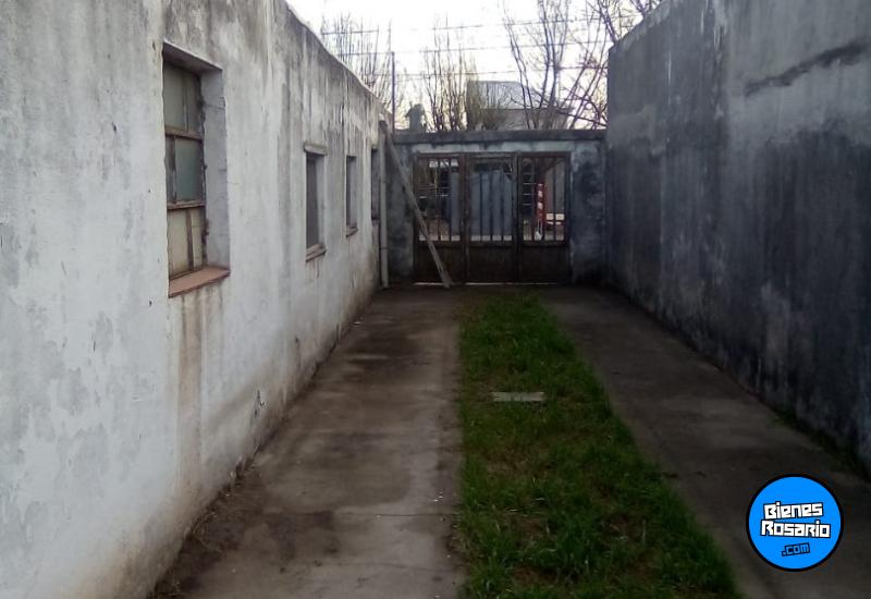 Casas - Alvarez - Venta