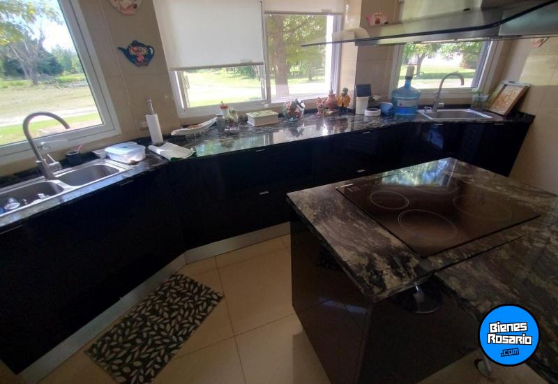 Casas - Oliveros - Venta