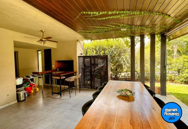 Casas - Funes - Venta