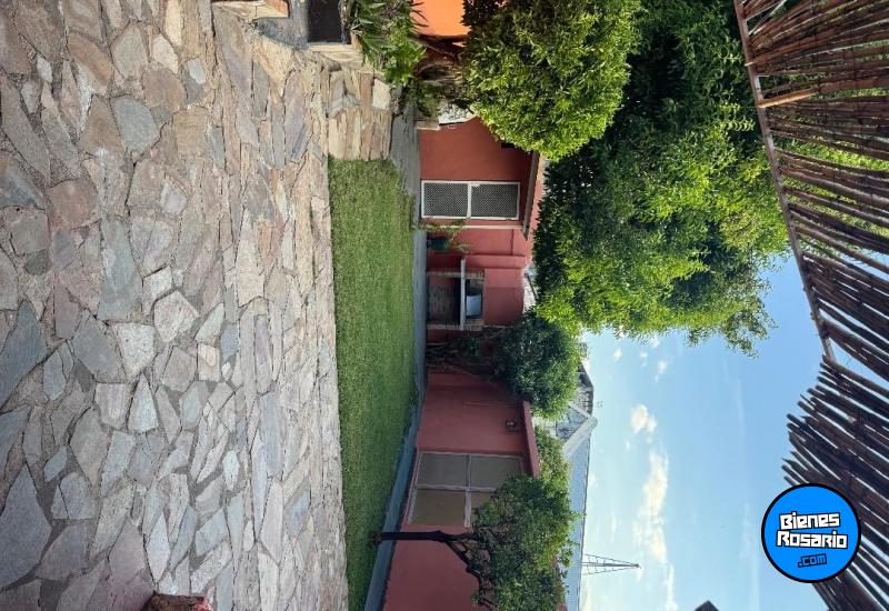 Casas - Rosario -  Alquiler