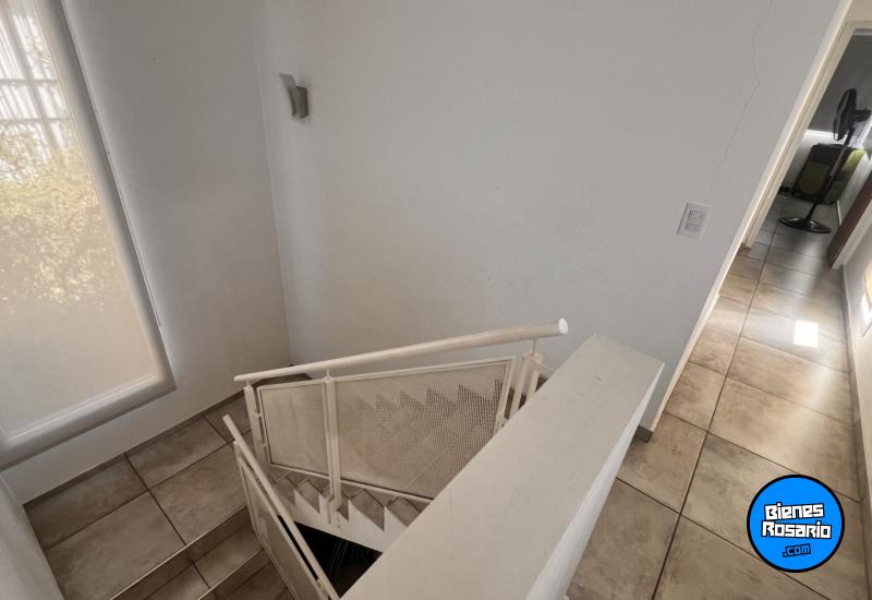 Casas - Funes -  Alquiler