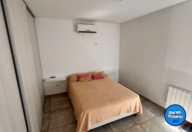 Casas - Funes -  Alquiler