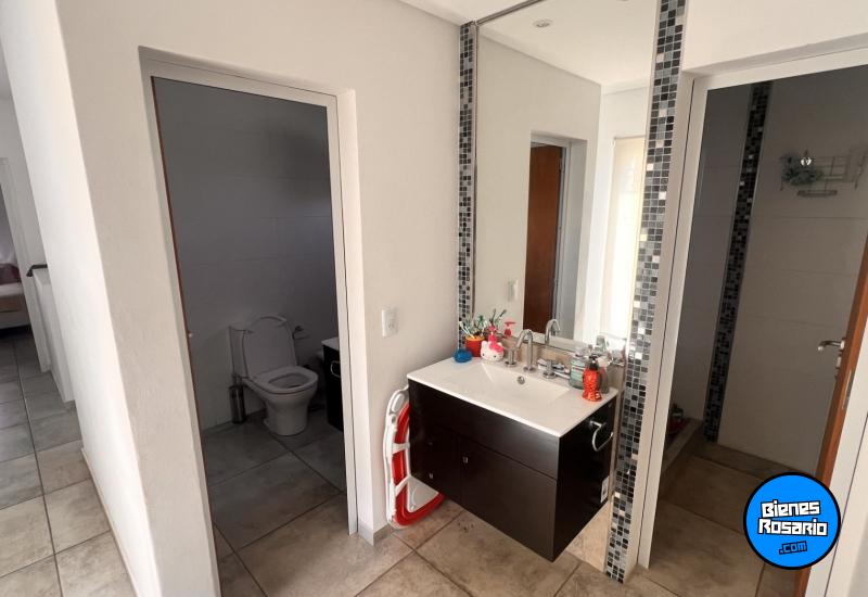 Casas - Funes -  Alquiler