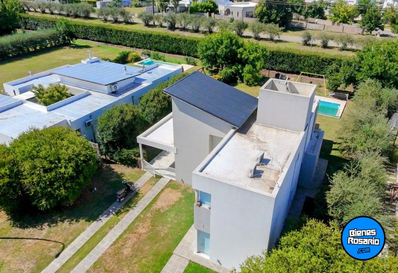 Casas - Funes -  Alquiler