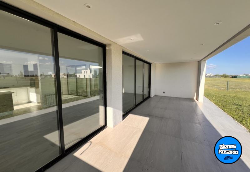 Casas - Funes - Venta